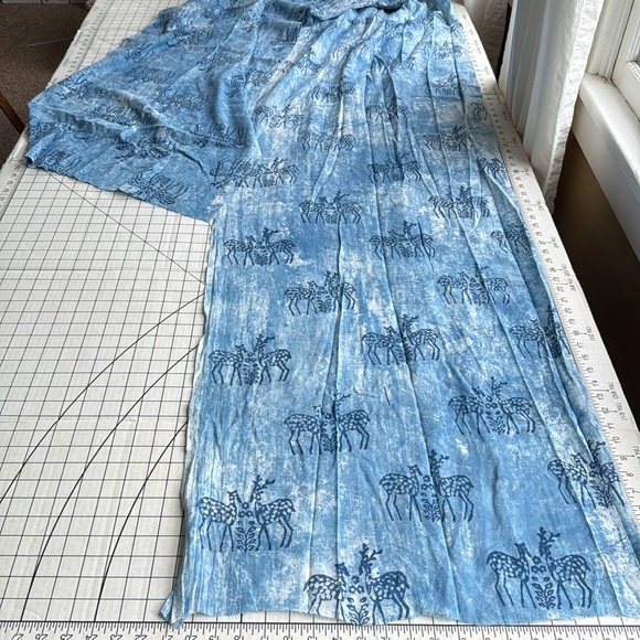 Vintage Indian Block Print Cotton Fabric – Blue Deer Motif – 3 Yards - Picture 3 of 11